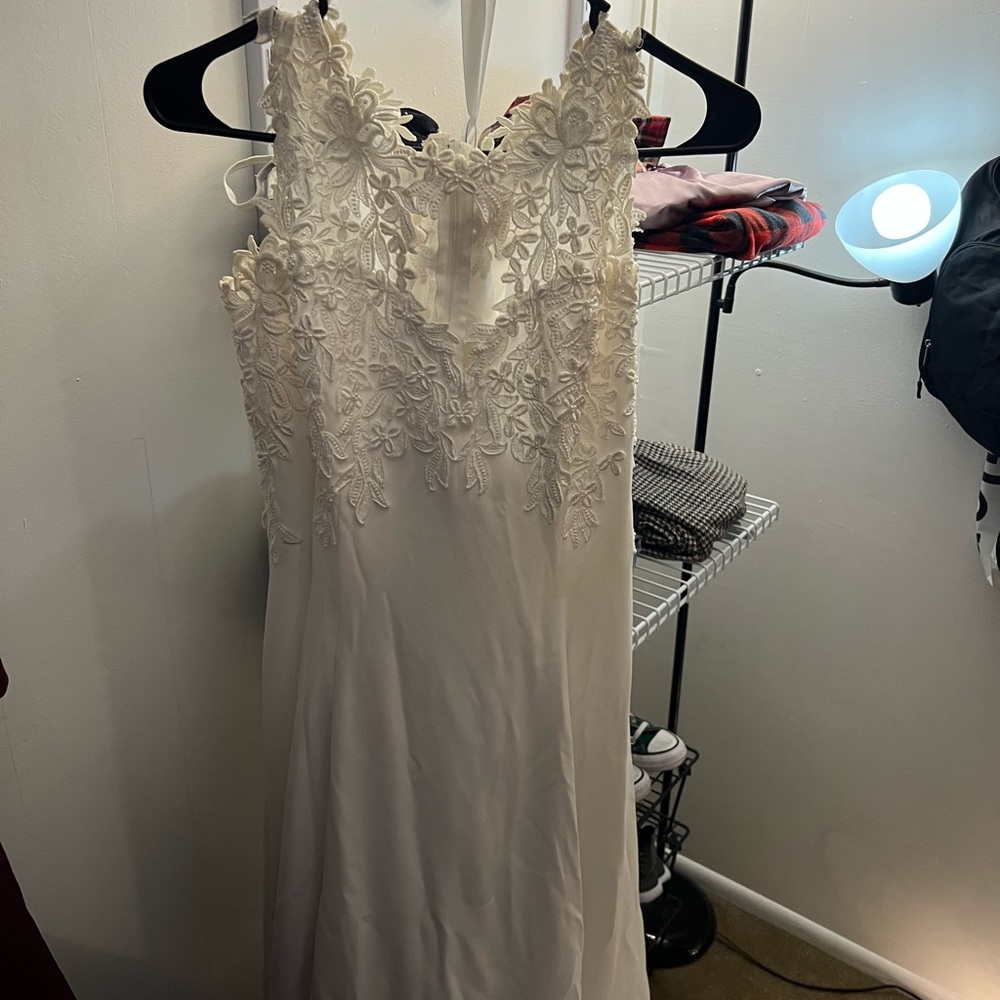 Wedding dress